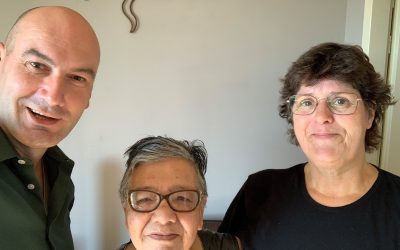 André loopt mee met Lies